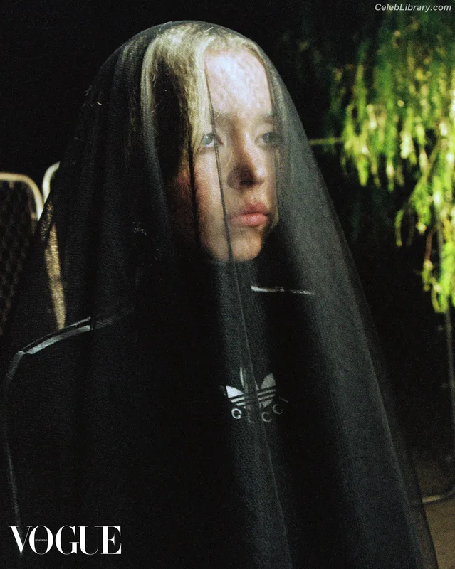 Sydney Sweeney photo 23 of 12007