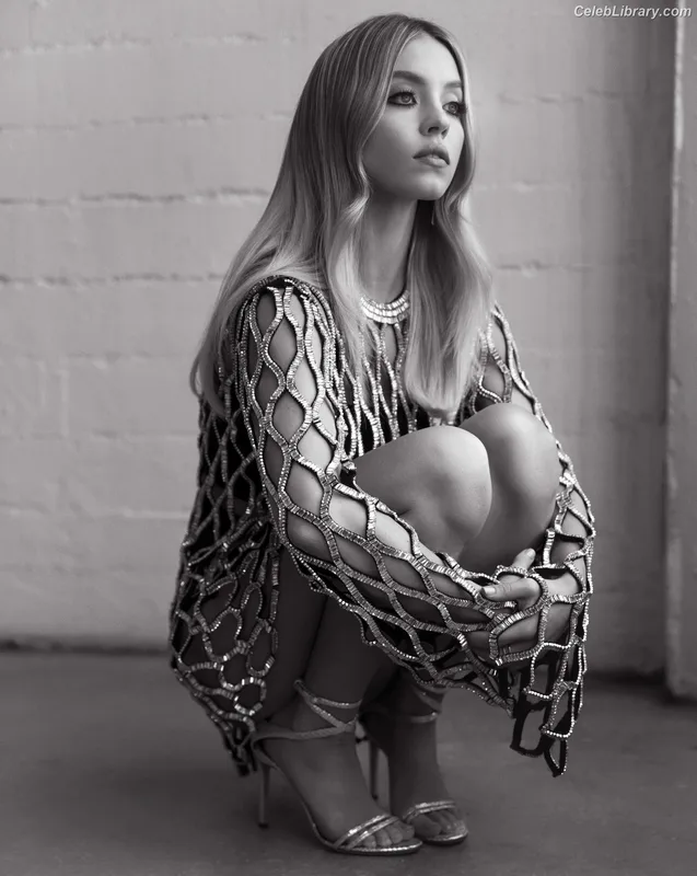 Sydney Sweeney photo 4 of 12007