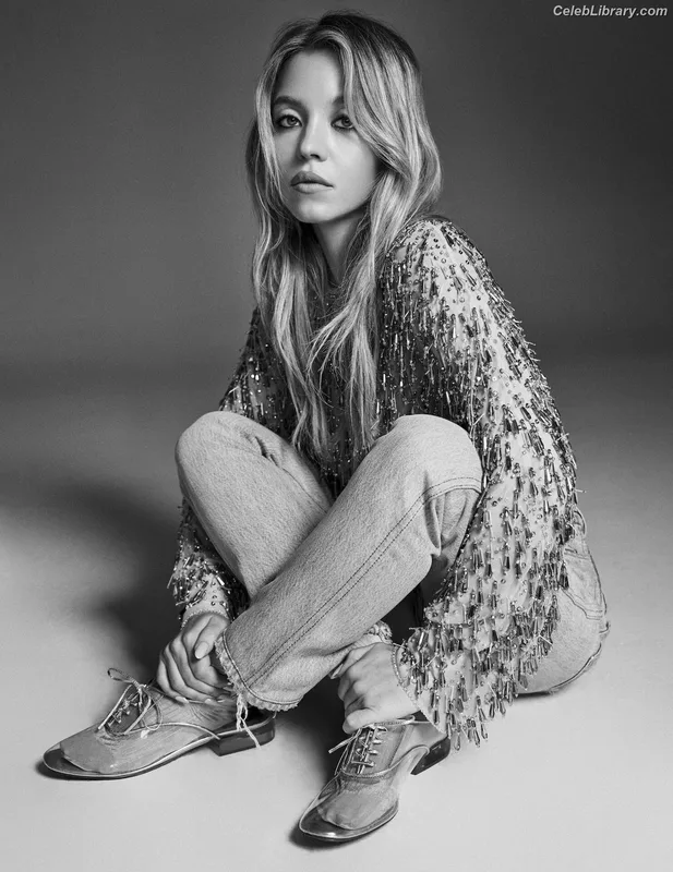 Sydney Sweeney photo 10 of 12007