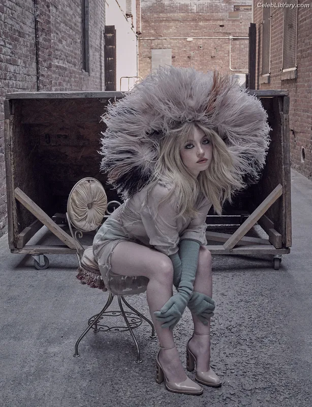 Sydney Sweeney photo 20 of 12007