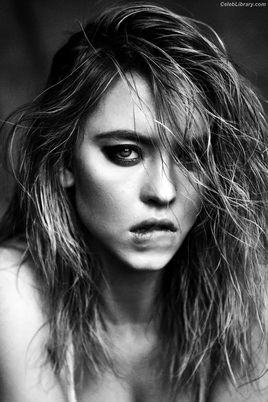 Sydney Sweeney photo 1 of 12007