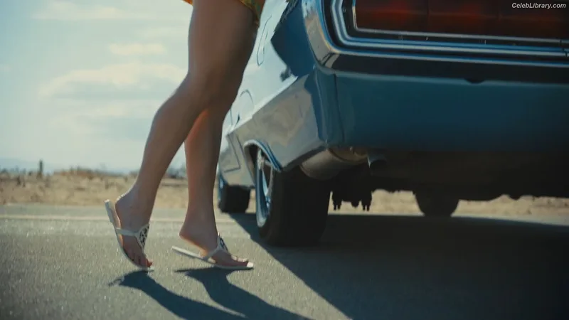 Sydney Sweeney photo 5 of 12007