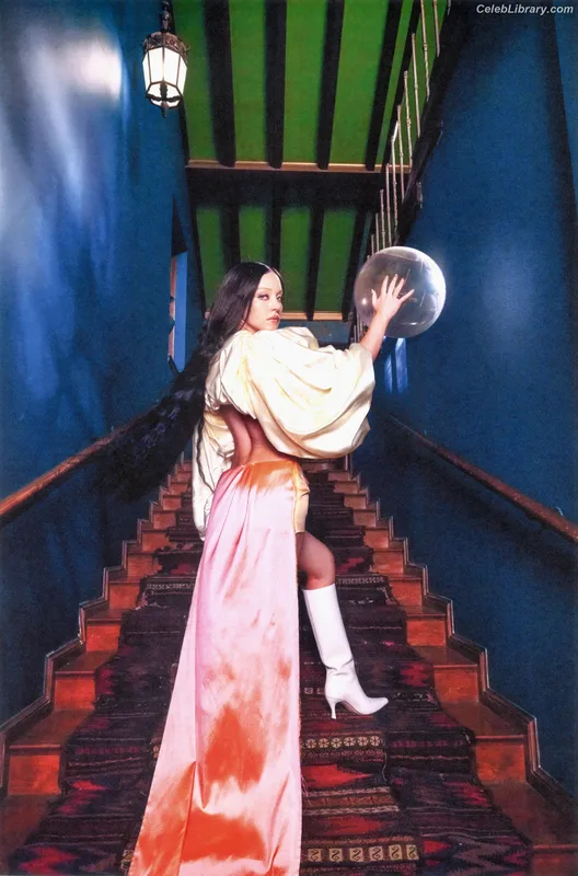 Sydney Sweeney photo 4 of 12007
