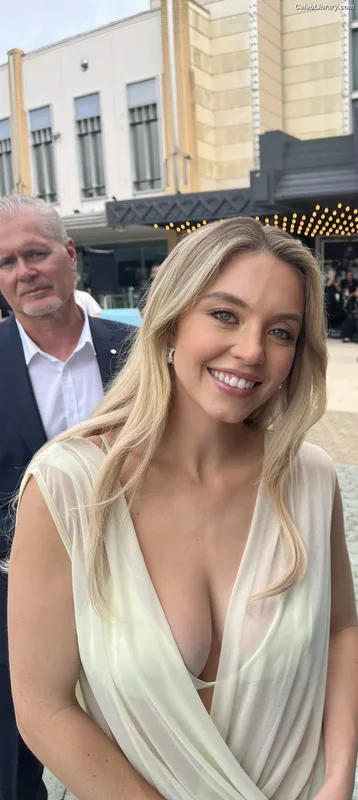 Sydney Sweeney photo 23 of 12007