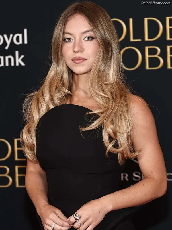 Sydney Sweeney photo 6 of 12007