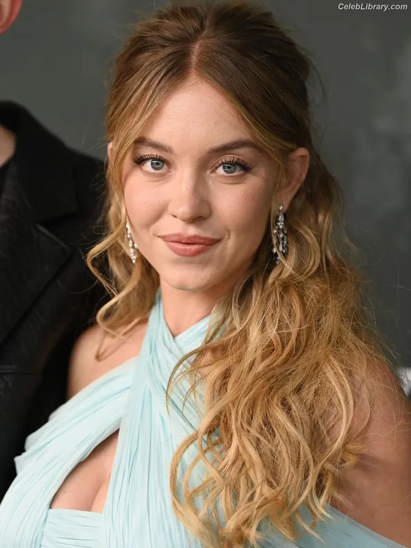 Sydney Sweeney photo 6 of 12007