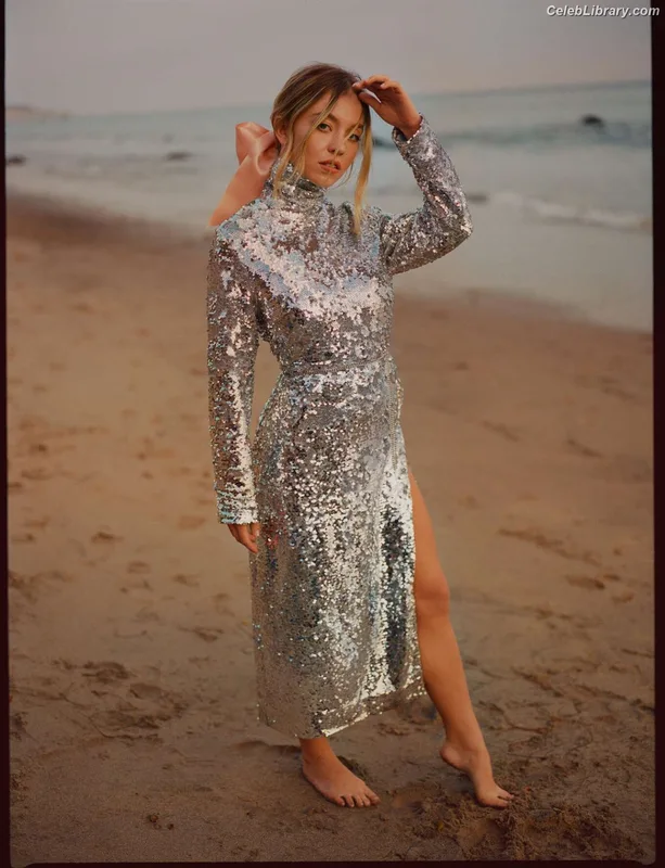Sydney Sweeney photo 5 of 12007
