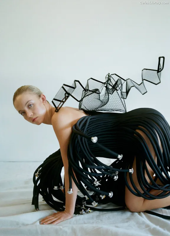 Sydney Sweeney photo 22 of 12007
