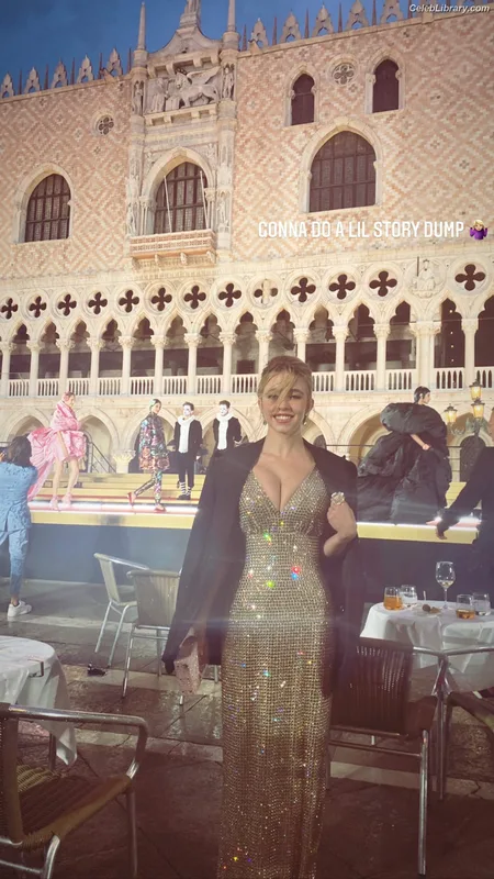 Sydney Sweeney photo 21 of 12007