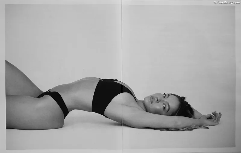 Sydney Sweeney photo 14 of 12007