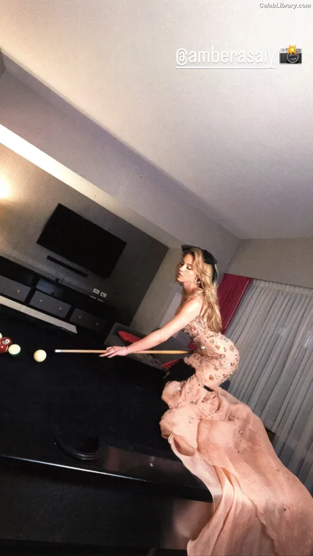 Sydney Sweeney photo 12 of 12007