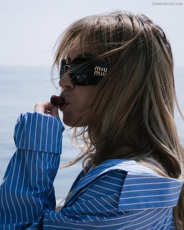 Sydney Sweeney photo 5 of 12007