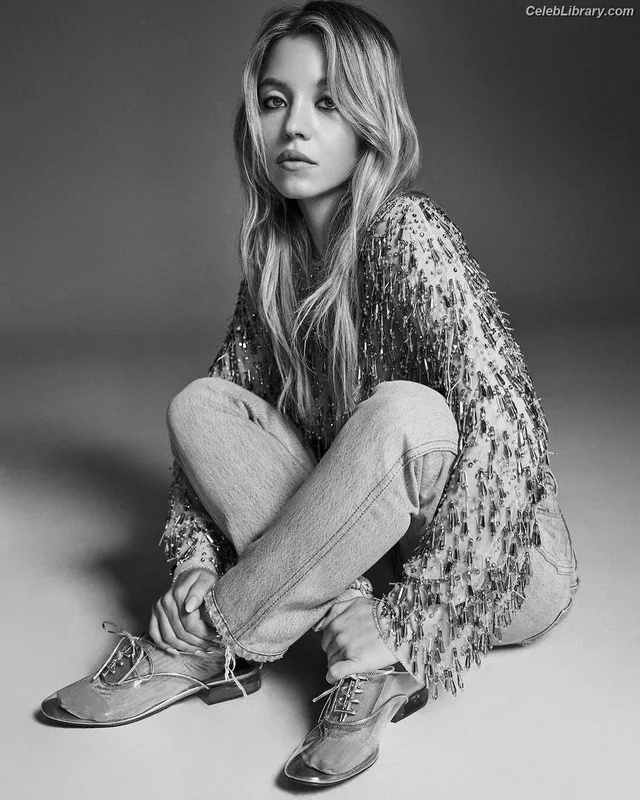 Sydney Sweeney photo 20 of 12007