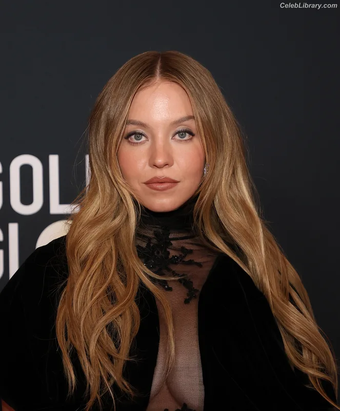 Sydney Sweeney photo 13 of 12007