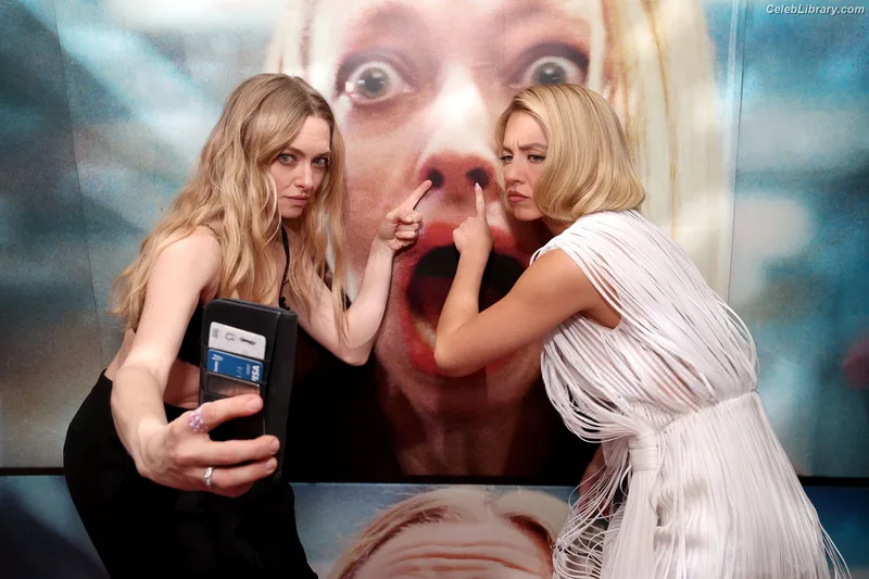 Sydney Sweeney photo 1 of 12007