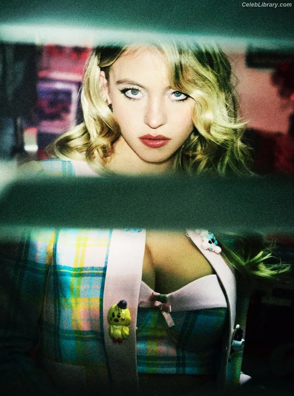 Sydney Sweeney photo 10 of 12007