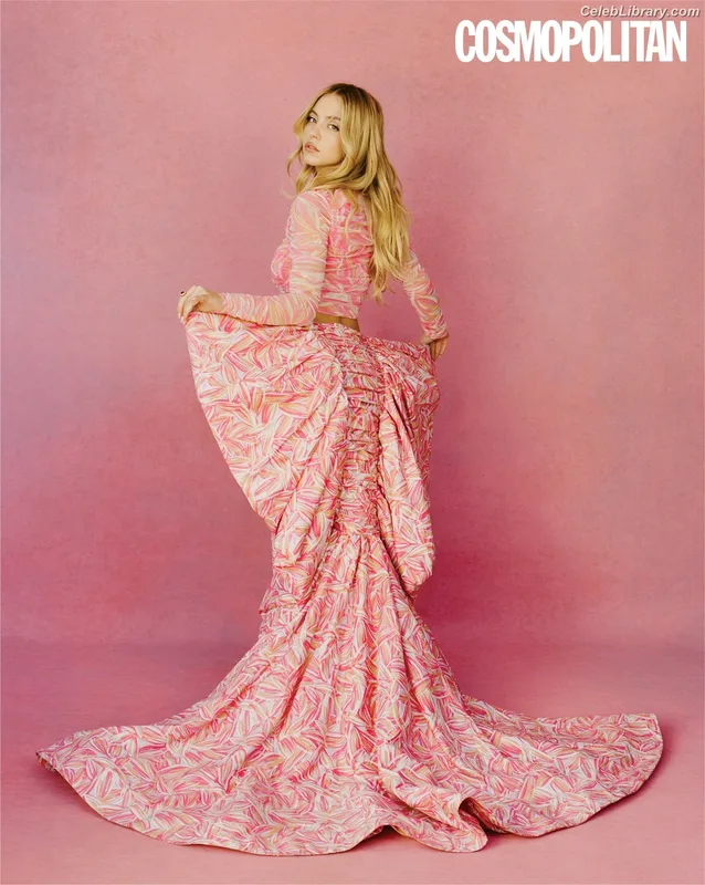 Sydney Sweeney photo 14 of 12007