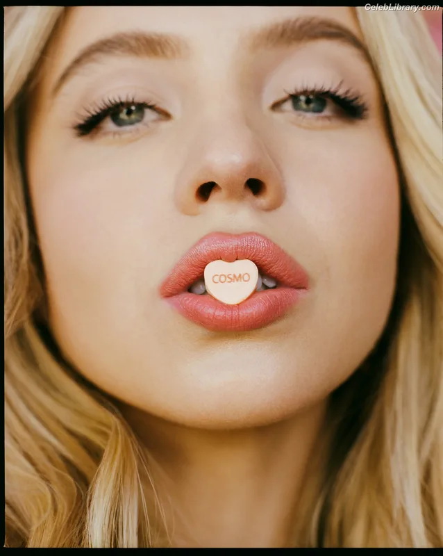 Sydney Sweeney photo 17 of 12007