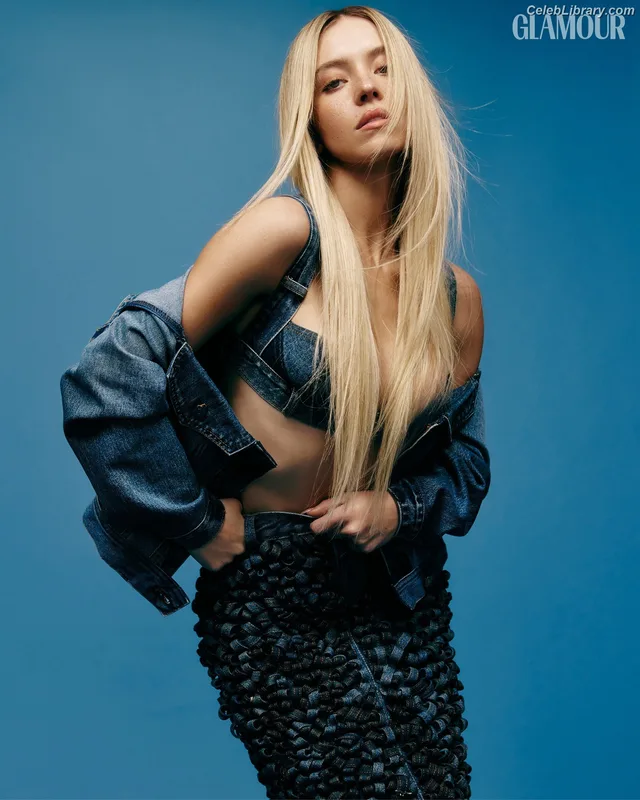 Sydney Sweeney photo 24 of 12007
