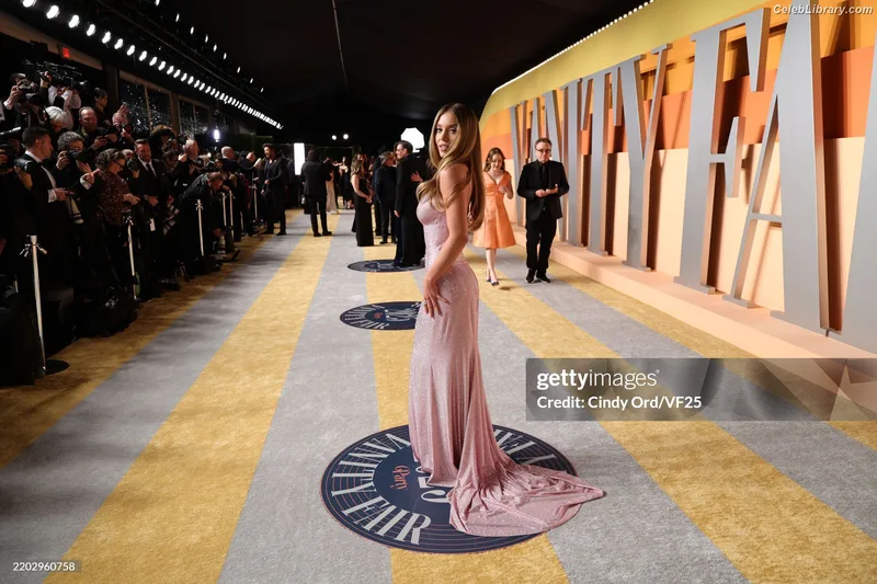 Sydney Sweeney photo 19 of 12007