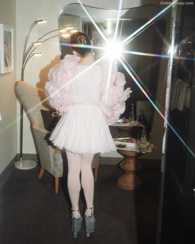 Sydney Sweeney photo 20 of 12007