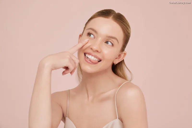 Sydney Sweeney photo 4 of 12007