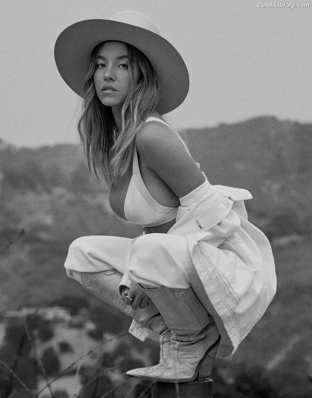 Sydney Sweeney photo 19 of 12007