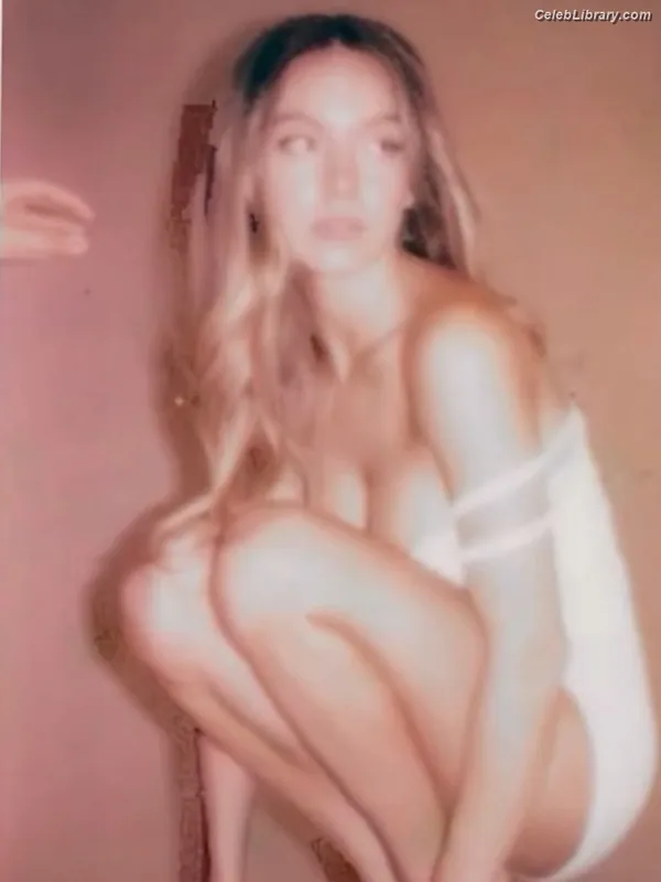 Sydney Sweeney photo 6 of 12007