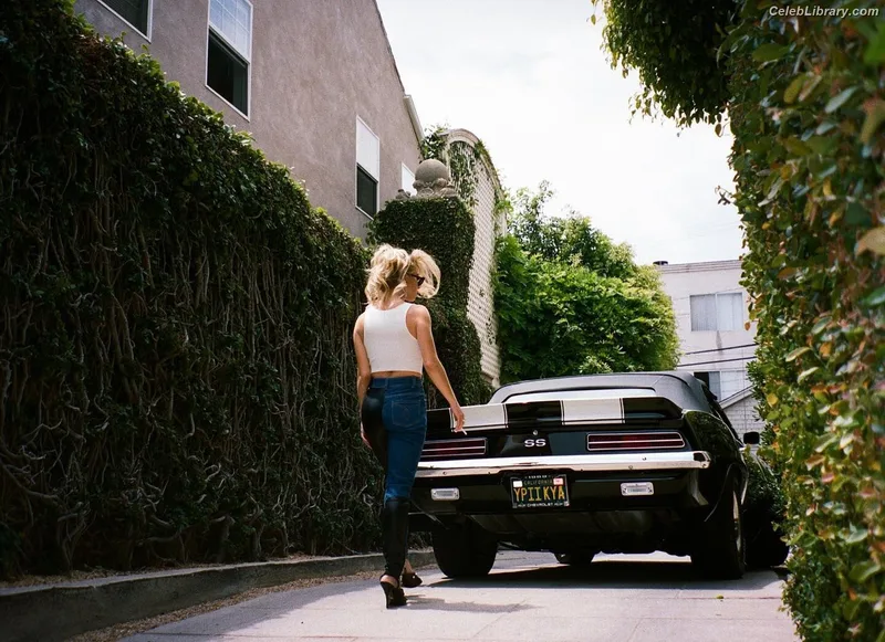 Sydney Sweeney photo 6 of 12007