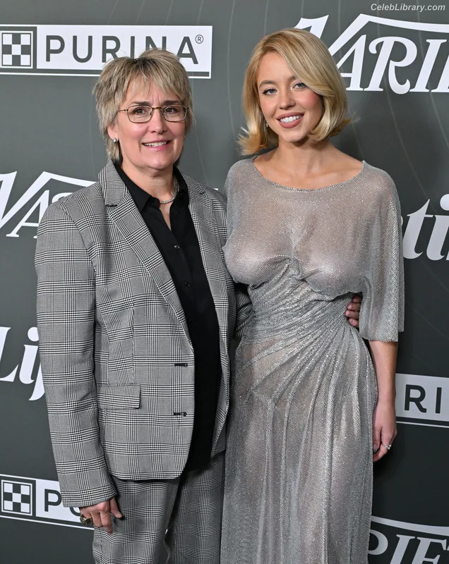 Sydney Sweeney photo 23 of 12007