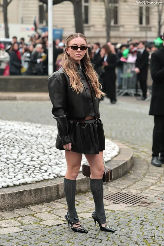 Sydney Sweeney photo 17 of 12007
