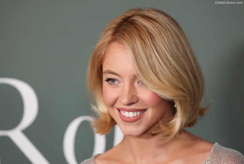 Sydney Sweeney photo 17 of 12007