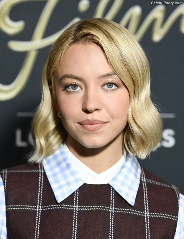Sydney Sweeney photo 14 of 12007