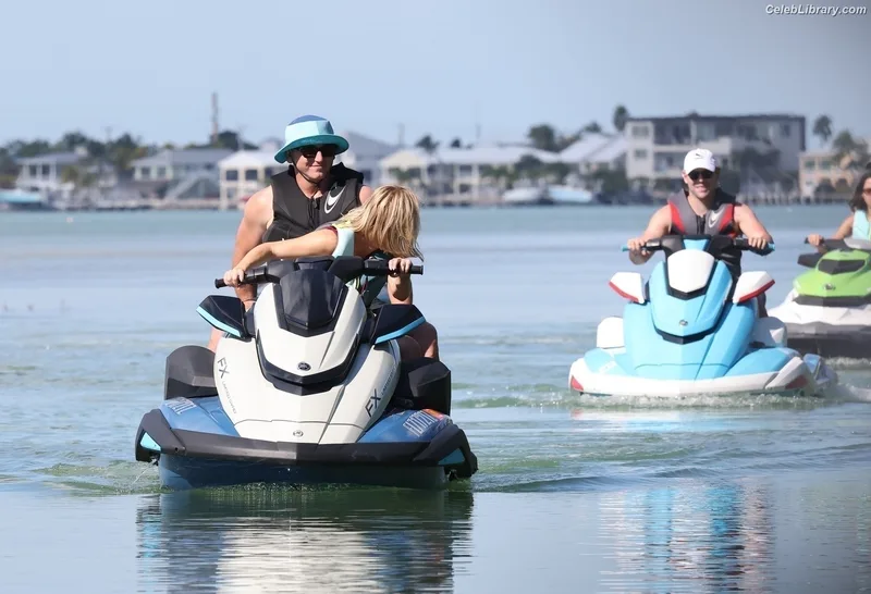 Sydney Sweeney photo 21 of 12007