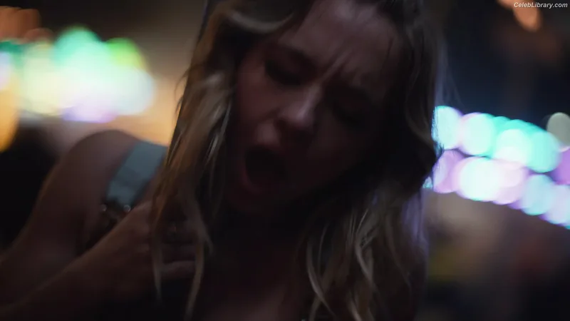 Sydney Sweeney photo 5 of 12007