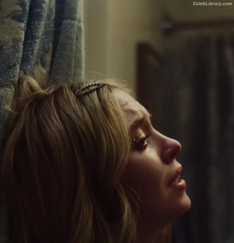 Sydney Sweeney photo 2 of 12007