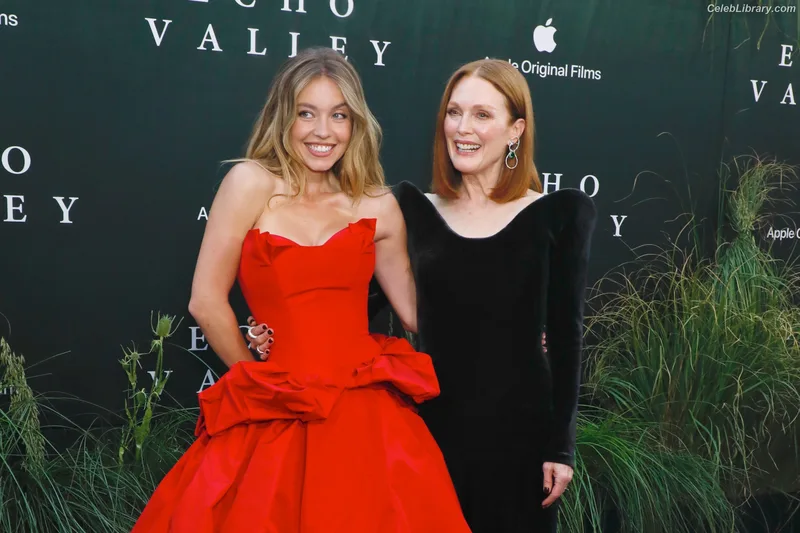 Sydney Sweeney photo 4 of 12007