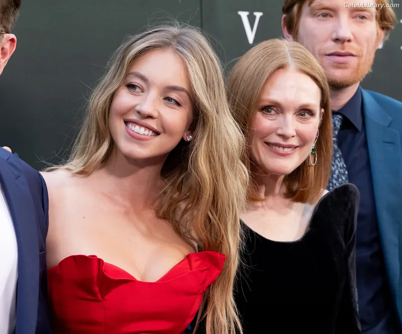 Sydney Sweeney photo 5 of 12007