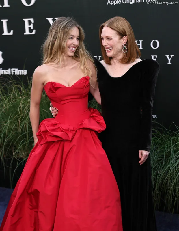 Sydney Sweeney photo 2 of 12007