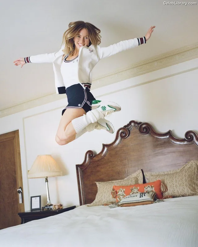 Sydney Sweeney photo 21 of 12007