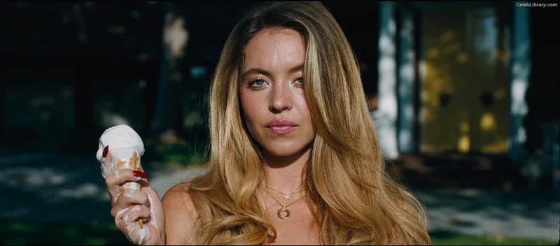 Sydney Sweeney photo 7 of 12007