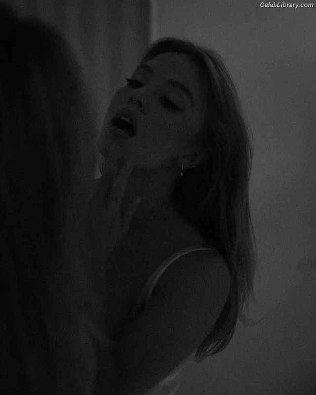 Sydney Sweeney photo 3 of 12007
