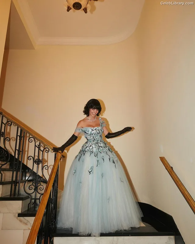 Sydney Sweeney photo 4 of 12007