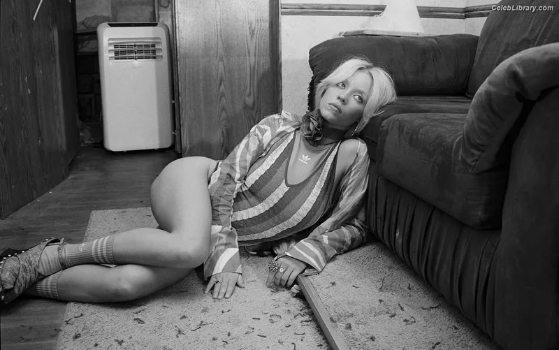 Sydney Sweeney photo 18 of 12007