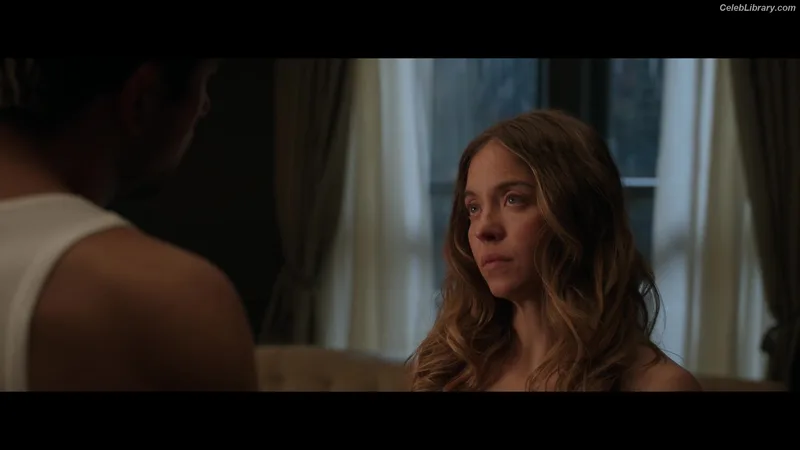 Sydney Sweeney photo 12 of 12007