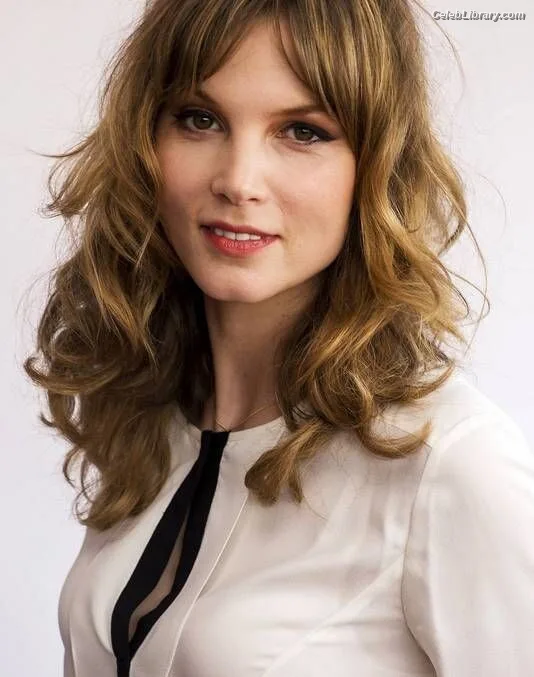 Sylvia Hoeks photo 1 of 127