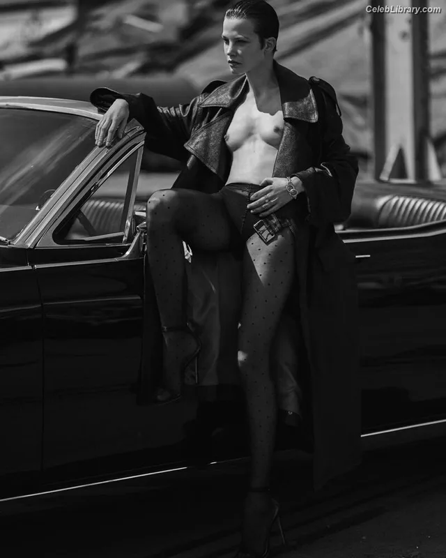 Sylvia Hoeks photo 6 of 127