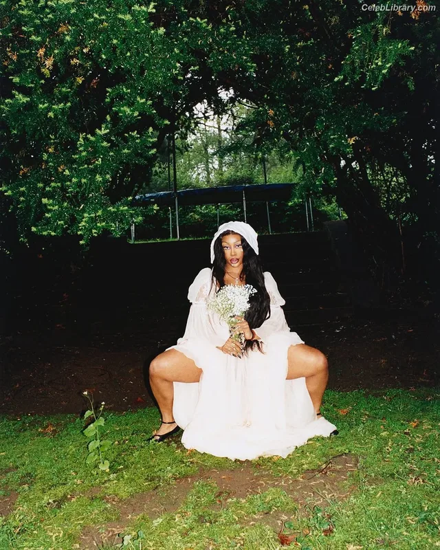 SZA Solana Rowe photo 13 of 457