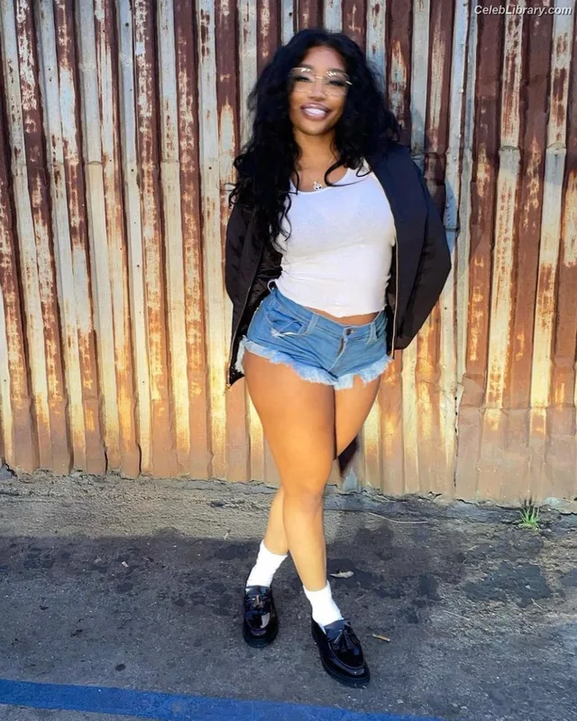 SZA Solana Rowe photo 20 of 457