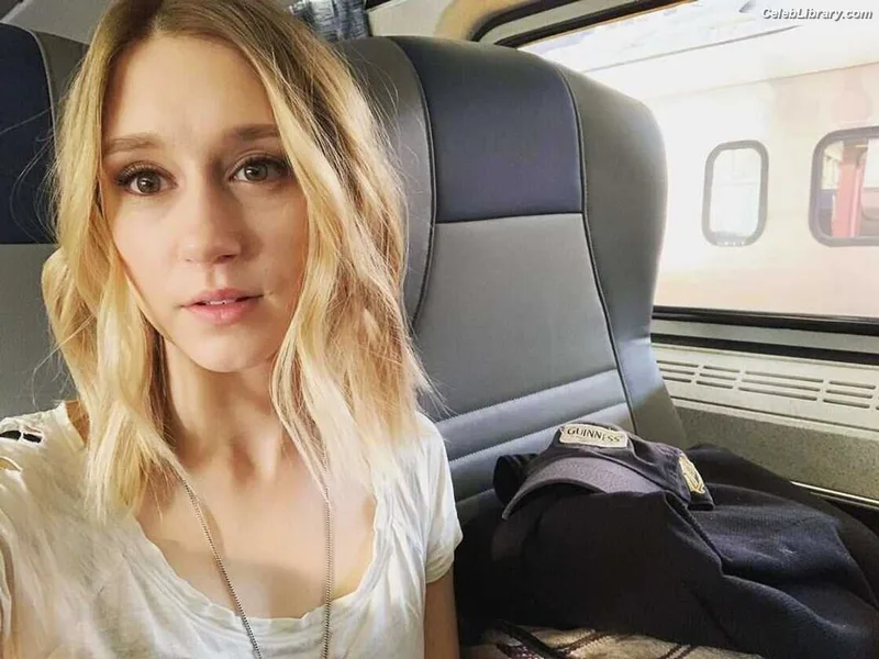 Taissa Farmiga photo 7 of 34
